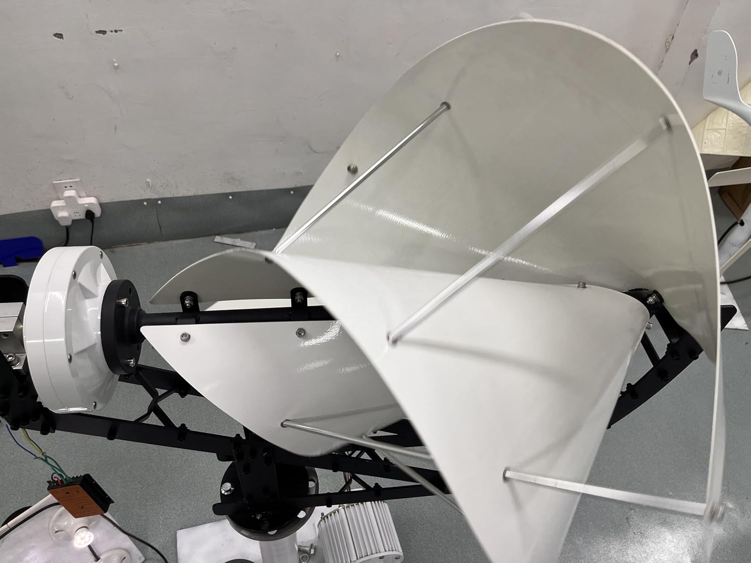 Archimedes vertical wind turbine worth it,should I buy Archimedes wind turbine,Archimedes vs other wind generators,Archimedes wind turbine pros cons,Archimedes 1kW worth buying,best vertical wind turbine for home performance testing and real-world results