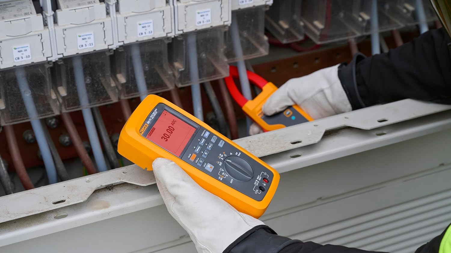 Fluke 283FC/PV Kit Worth Buying? Our Expert Hands-On Analysis 4 Fluke 283FC/PV Kit worth buying,Fluke 283FC/PV pros cons,best digital multimeter for solar,Fluke 283FC/PV vs alternatives,should I buy Fluke 283FC/PV,Fluke 283FC/PV honest assessment performance testing and real-world results