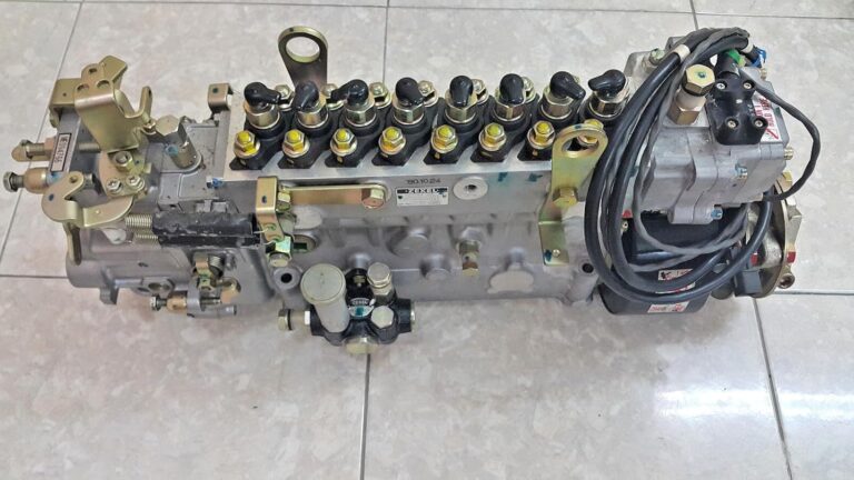 Image 1 of Zexel TICS fuel injection pump