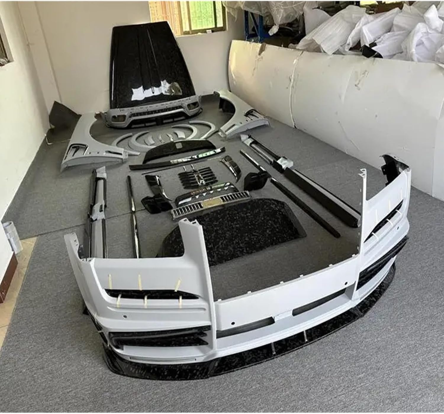 best forged carbon fiber body kit,should I buy forged carbon fiber body kit,forged carbon fiber body kit pros cons,forged carbon fiber body kit worth buying,best body kit for Rolls Royce Cullinan,M-shaped body kit for car performance testing and real-world results