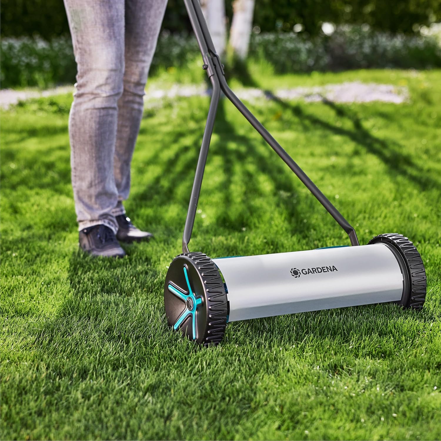 best manual push lawnmower for car,should I buy a manual lawnmower,Gardena Comfort 400 worth buying,best cylinder mower for small lawn,manual push mower pros cons,hand push mower vs electric performance testing and real-world results