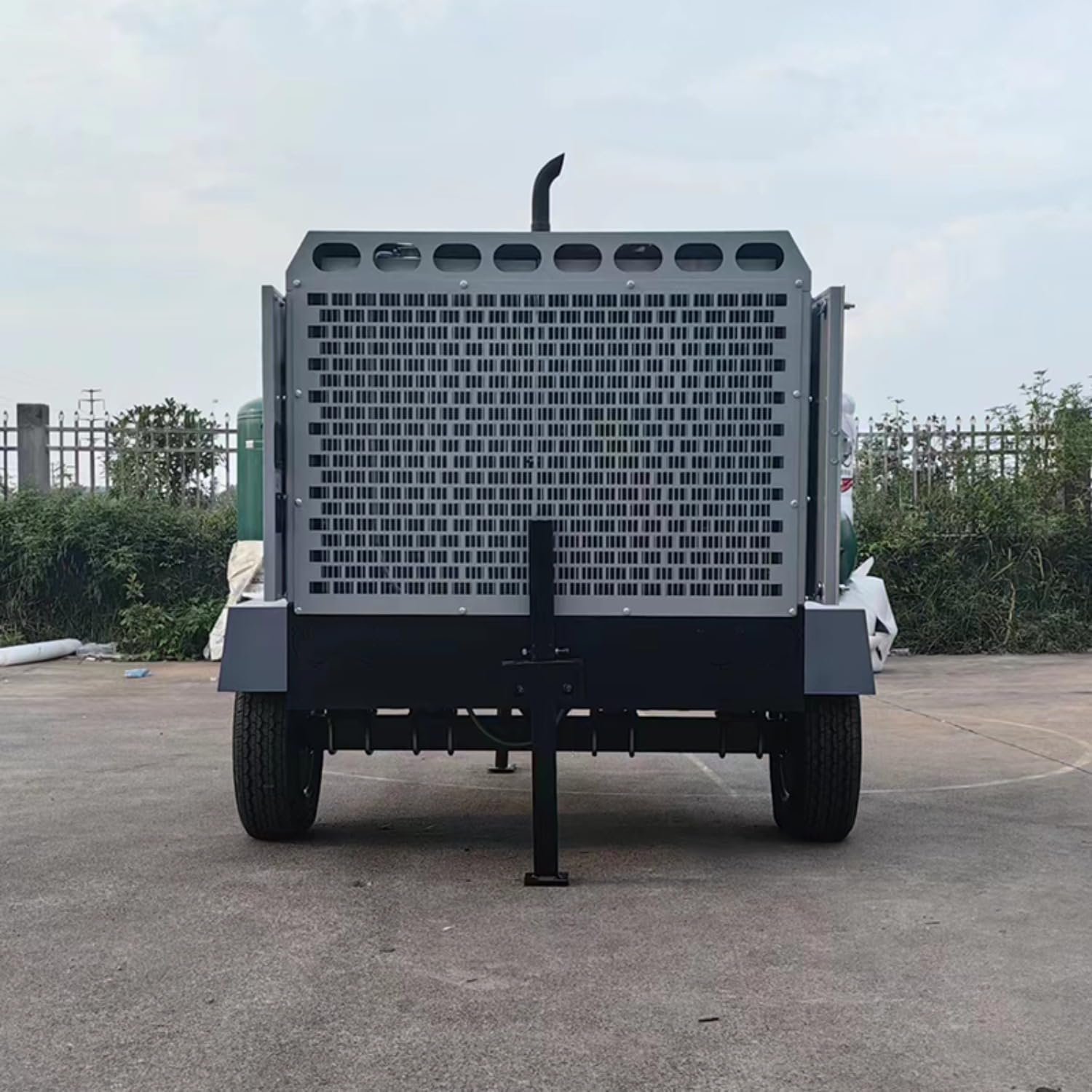 best mobile screw air compressor,mobile screw air compressor worth buying,industrial air compressor pros cons,best electric air compressor for construction,mobile air compressor vs stationary,should I buy a mobile screw compressor performance testing and real-world results