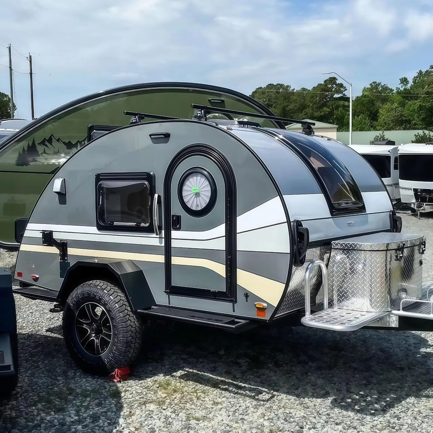 best off road camper trailer,off road camper trailer worth buying,off road camper trailer pros cons,should I buy an off road camper trailer,best off grid camper for travel,off road camper trailer vs alternatives unboxing and complete package contents