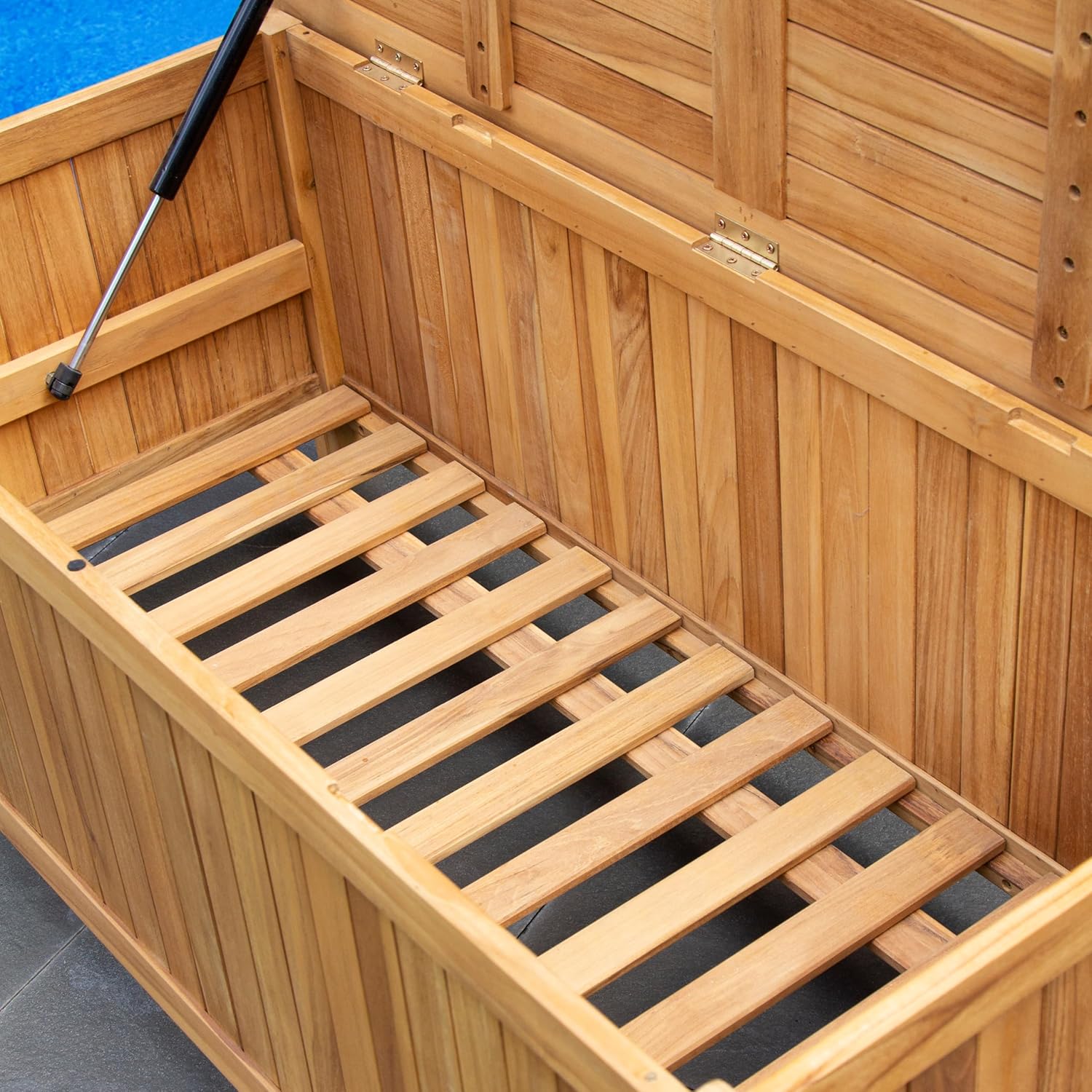 best teak deck box for patio,should I buy a teak deck box,Cambridge Casual deck box vs competitors,teak deck box pros cons,large outdoor storage chest for cushions,best weather-resistant patio organizer performance testing and real-world results