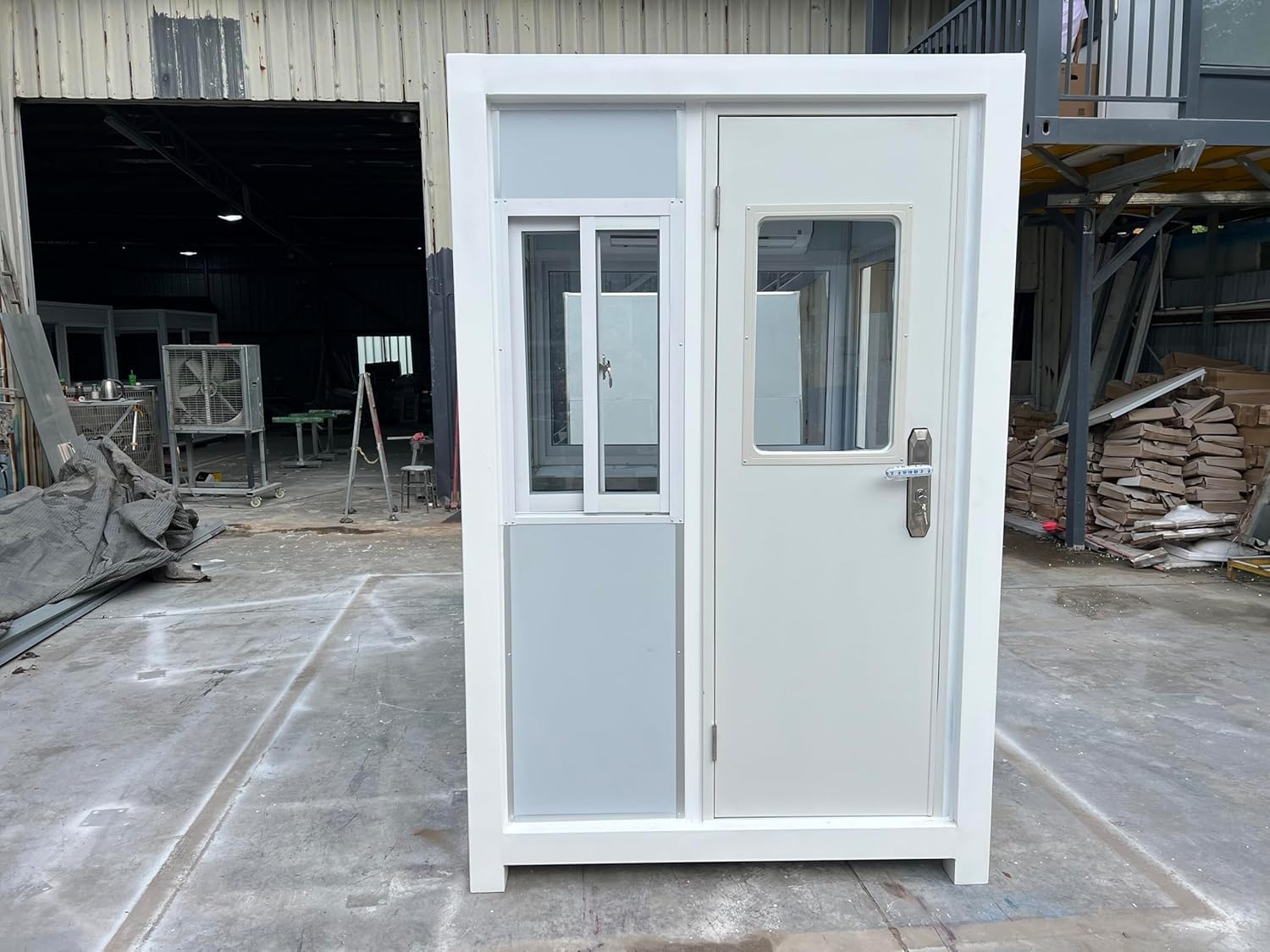 buy 5x5 guard shack with AC,5x5 guard shack worth buying,guard shack with AC pros cons,best portable security booth,should I buy a guard shack,guard shack vs security booth unboxing and complete package contents