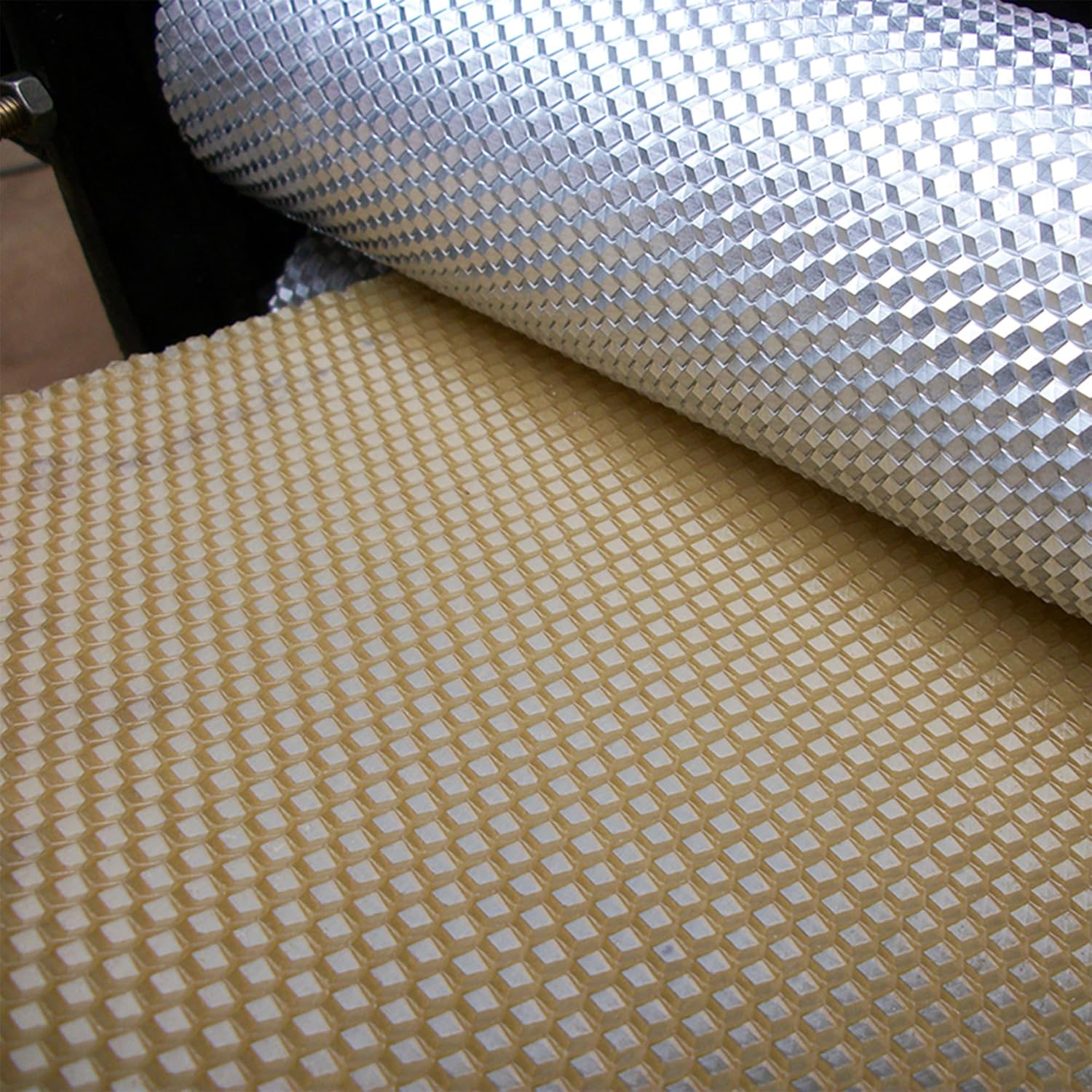buy beeswax comb foundation machine,beeswax foundation machine pros cons,comb foundation machine vs alternatives,best beekeeping supplies for hobbyists,manual comb foundation machine worth buying,should I buy a beeswax roller mill unboxing and complete package contents