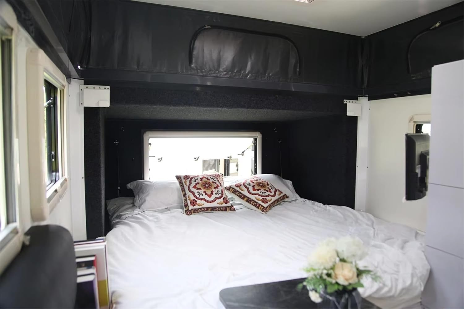 buy fully equipped camping trailer,should I buy a camping trailer,fully equipped camper pros cons,camping trailer worth buying,best camping trailer for family,pop-up caravan vs motorhome unboxing and complete package contents