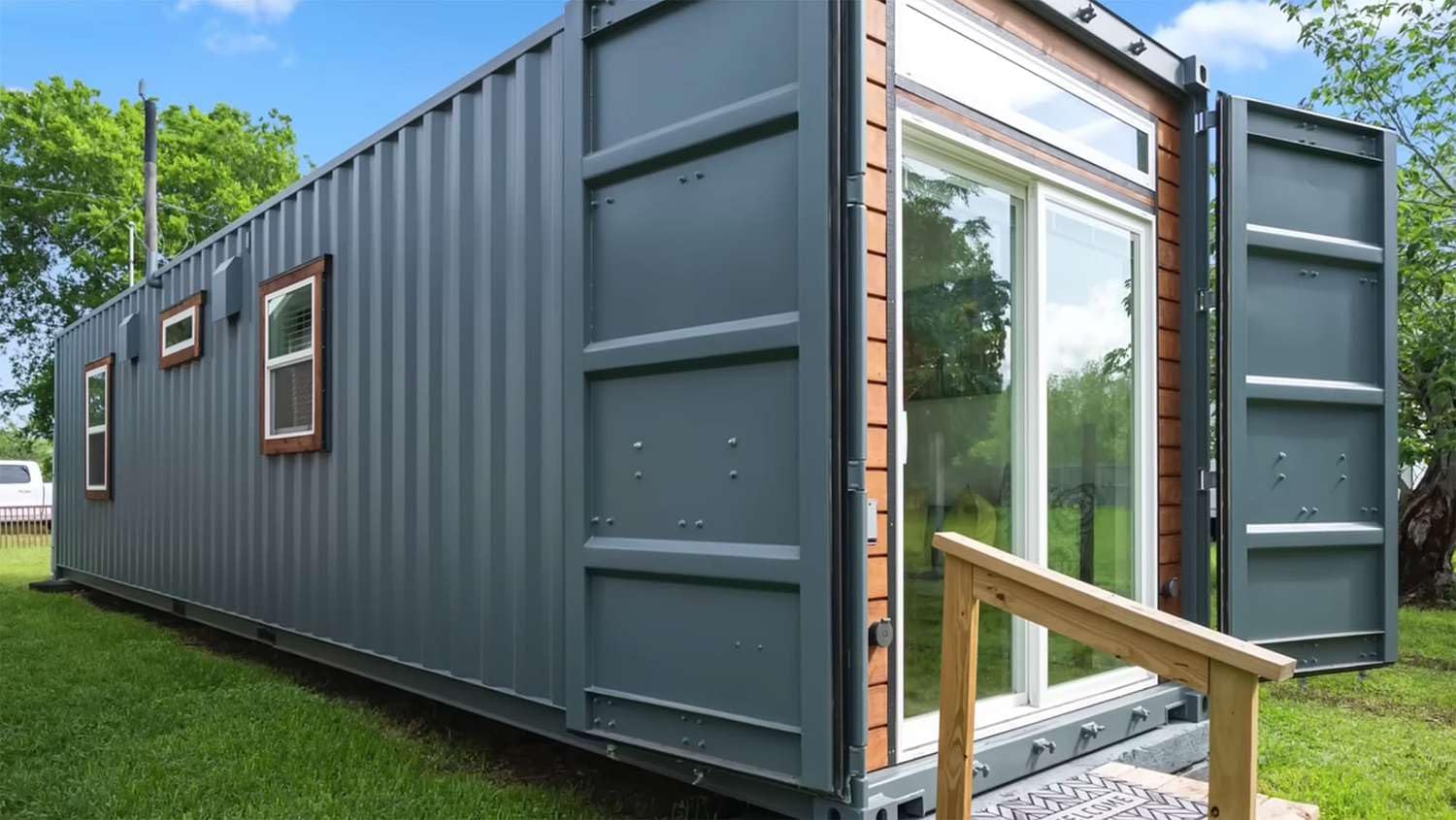 buy modular container restaurant,modular container restaurant worth buying,best prefab container cafe for business,modular container restaurant pros cons,should I buy a container restaurant unit,container restaurant vs traditional build performance testing and real-world results